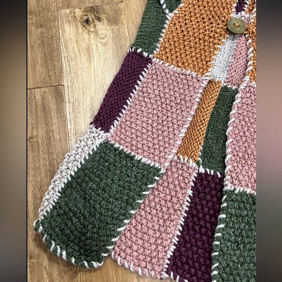 Handmade Long Crochet/Knitted Vest - Picture 9 of 11